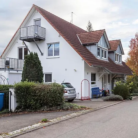 Daire Ingrid Heyes *