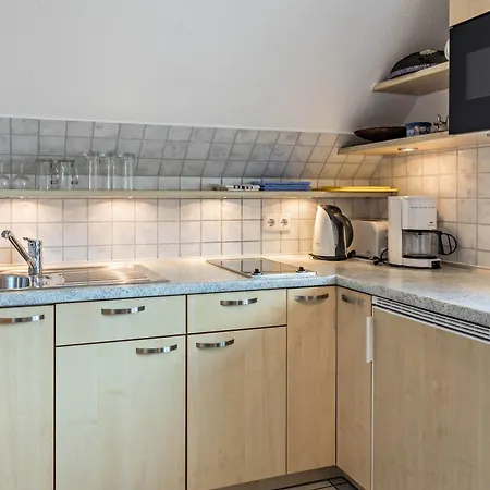 Ingrid Heyes Apartment