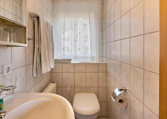 Ingrid Heyes * Radolfzell am Bodensee